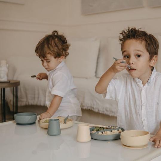 Children's cutlery in stainless steel and silicone
